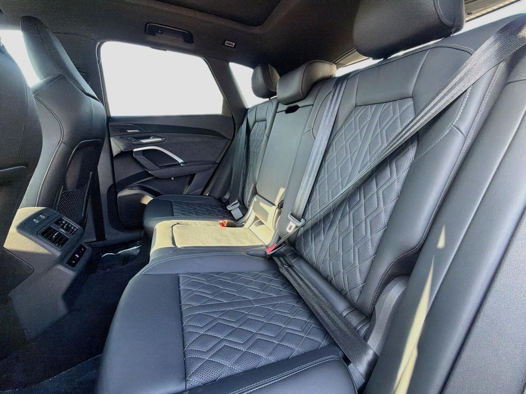 2026 AUDI SQ5 3.0T PRESTIGE 缩略图 22