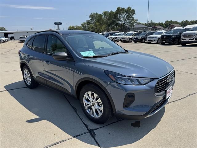 New 2025 Ford Escape Active