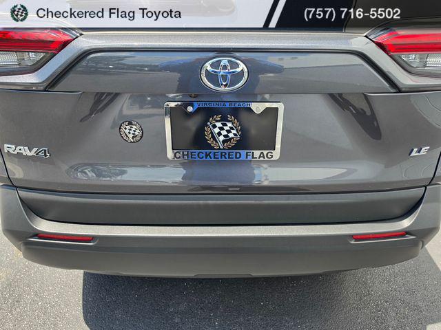 2025 Toyota RAV4 LE 缩略图 13