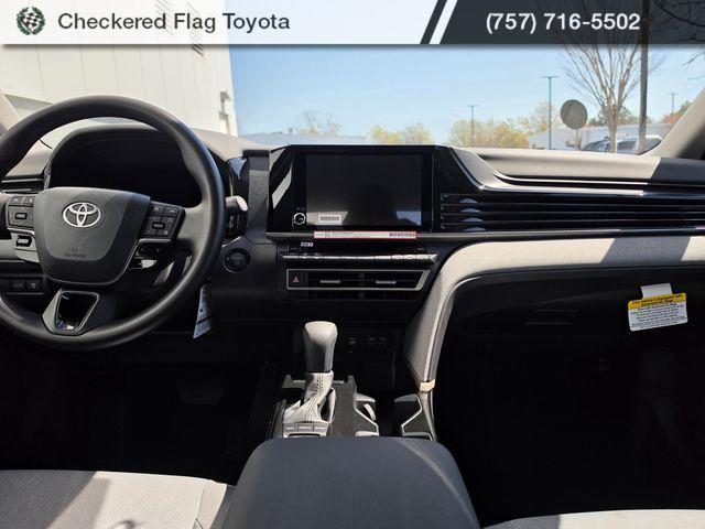 TOYOTA CAMRY LE - 5