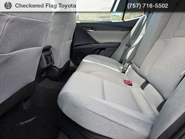 TOYOTA CAMRY LE - 6