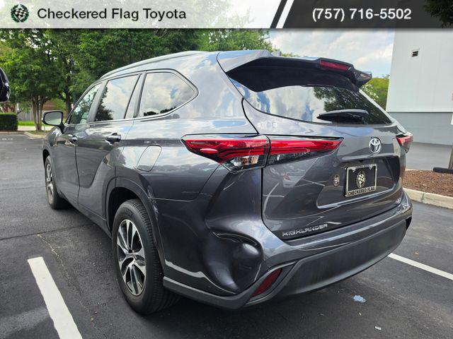2023 TOYOTA HIGHLANDER XLE photo 4