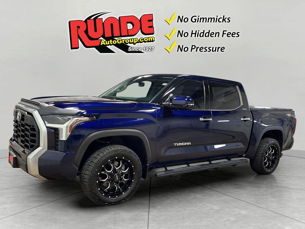 TOYOTA TUNDRA - 1