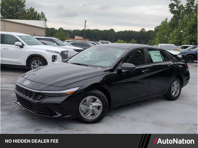 New 2026 Hyundai ELANTRA SE