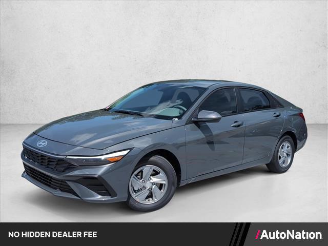New 2026 Hyundai ELANTRA SE