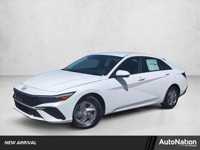 New 2026 Hyundai ELANTRA SE