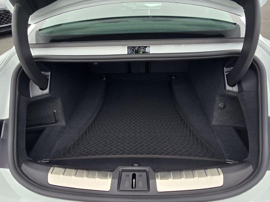 صورة مصغرة 14 لـ 2026 AUDI RS E-TRON GT BASE