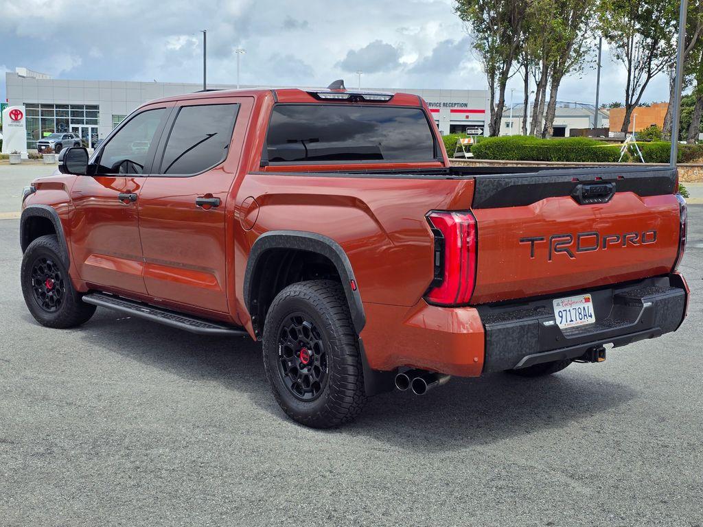 TOYOTA TUNDRA - 3