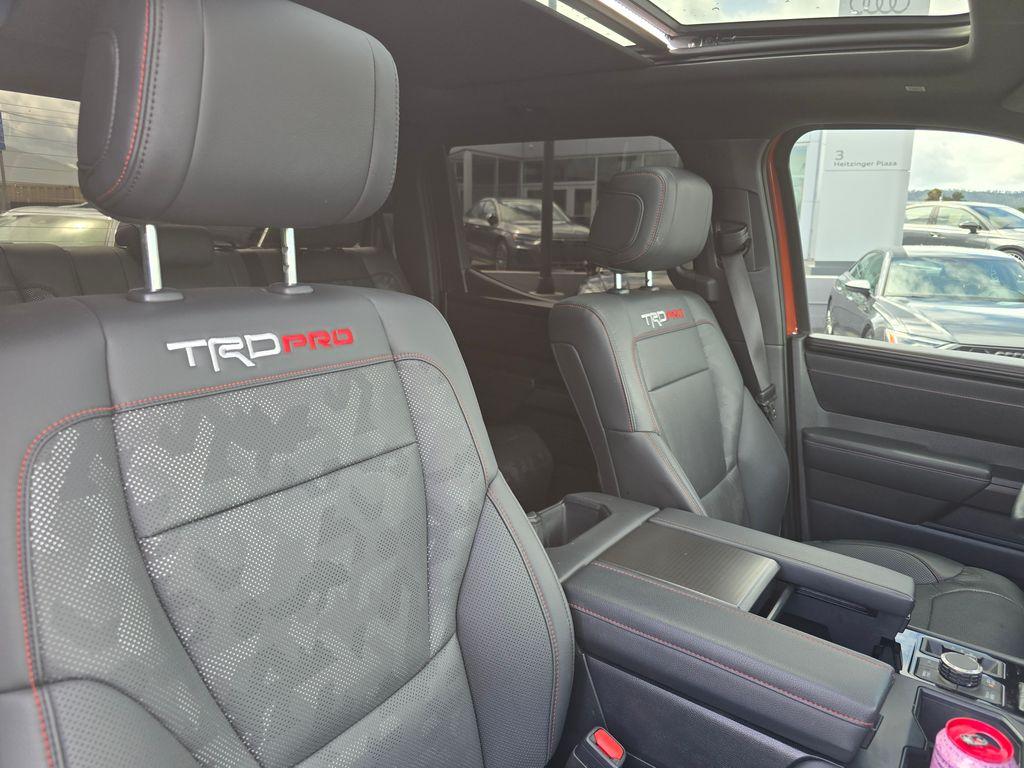 TOYOTA TUNDRA - 10