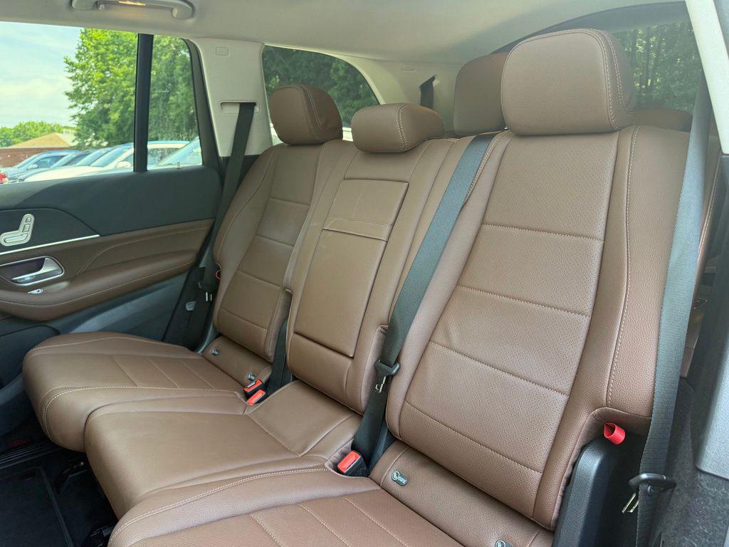 صورة مصغرة 18 لـ 2026 Mercedes-BENZ GLS