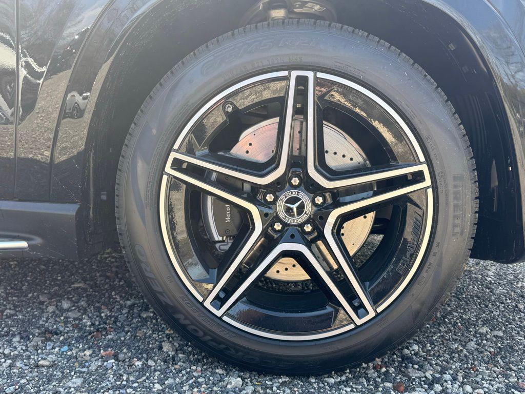 MERCEDES-BENZ GLS - 10