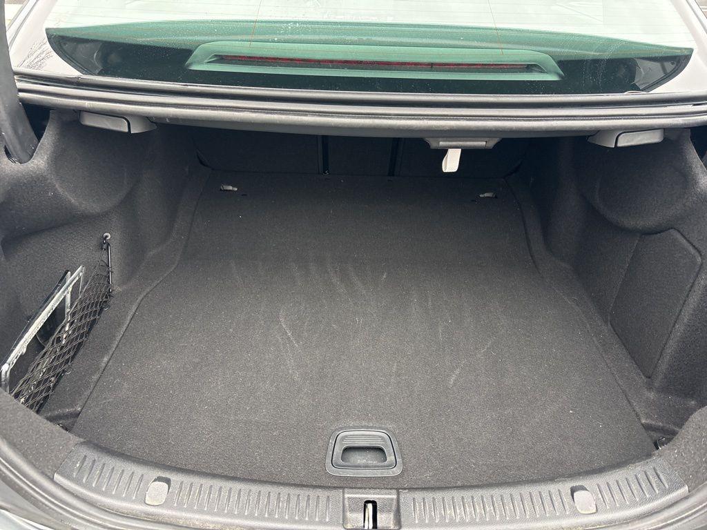 MERCEDES-BENZ E-CLASS - 6