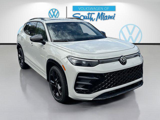 New 2026 Volkswagen Tiguan 2.0T SE R-Line Black