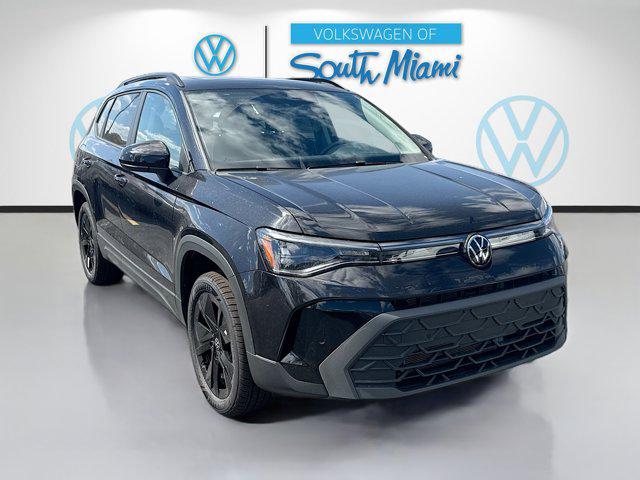 New 2026 Volkswagen Taos SE Black