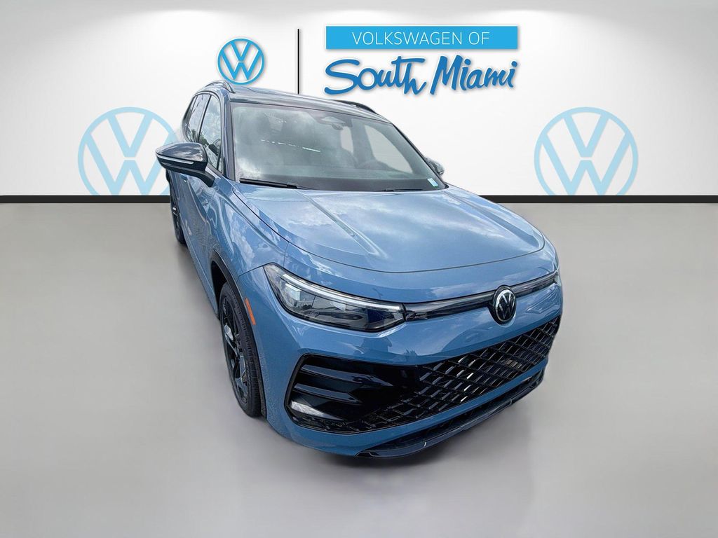 New 2026 Volkswagen Tiguan 2.0T SE R-Line Black