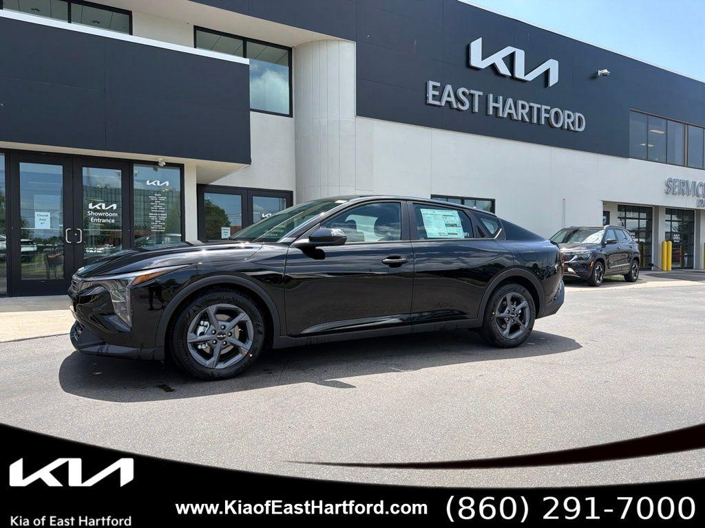 New 2026 Kia K4 LXS