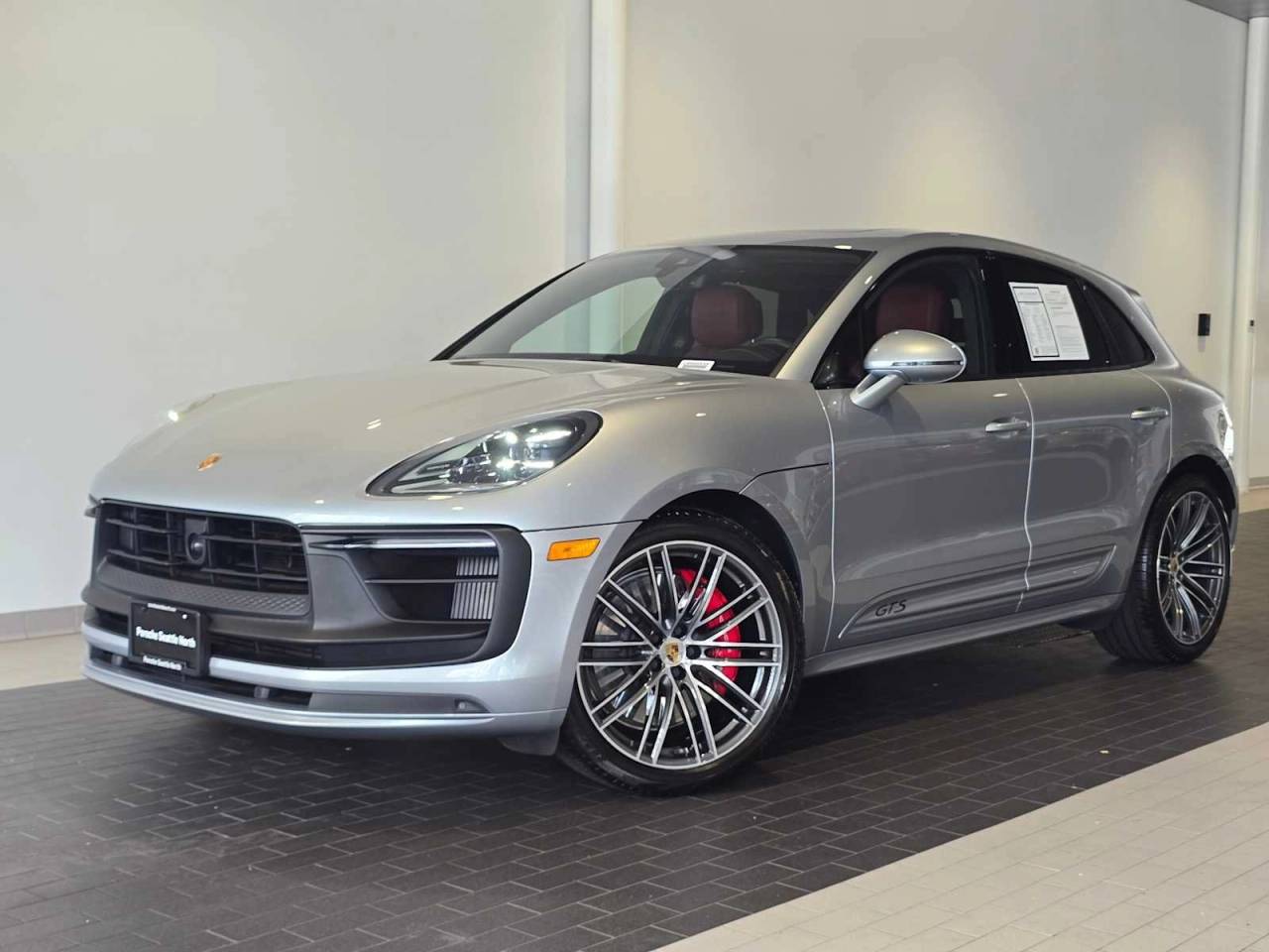 2023 Porsche MACAN — фото 1