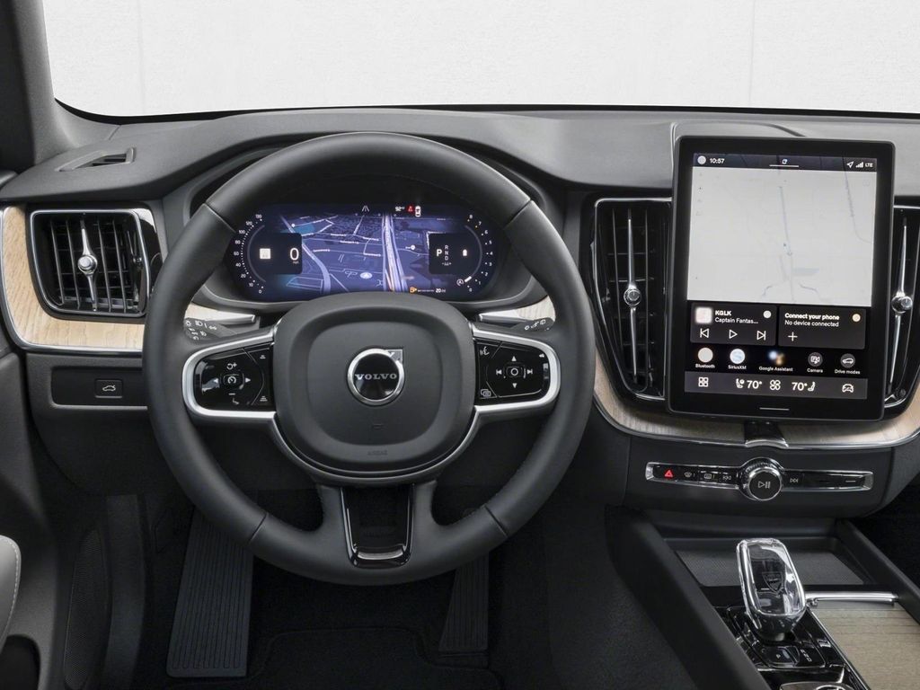 صورة 4 لـ 2026 Volvo XC60 B5 PLUS