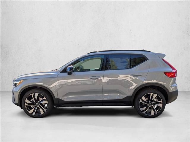 2026 Volvo XC40 PLUS, B5 AWD GAS (MILD HYBRID), DARK 照片 9