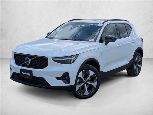 New 2026 Volvo XC40 Plus, B5 AWD Gas (mild hybrid), Dark