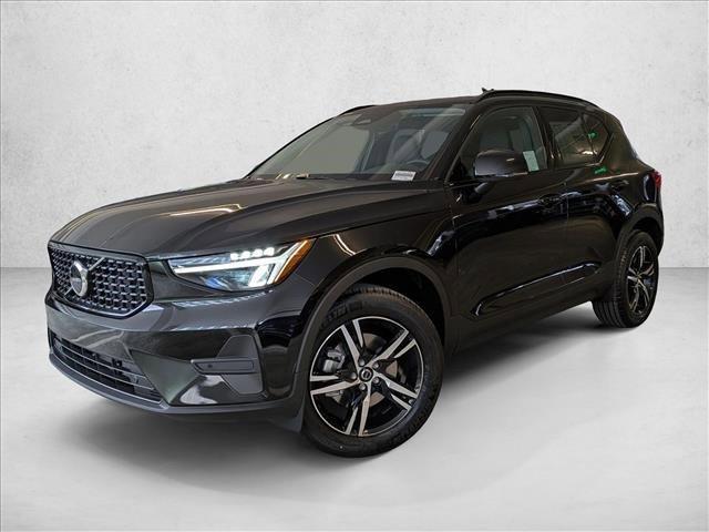New 2026 Volvo XC40 B4 Core