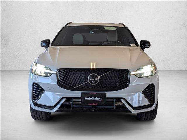 2026 Volvo XC60 PLUG-IN HYBRID PLUS, T8 AWD ELECTRIC/GASOLINE — фото 5