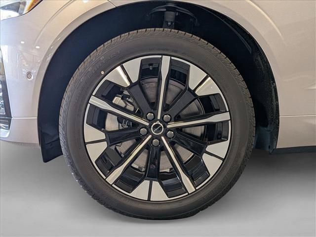2026 Volvo XC60 PLUG-IN HYBRID PLUS, T8 AWD ELECTRIC/GASOLINE — фото 10