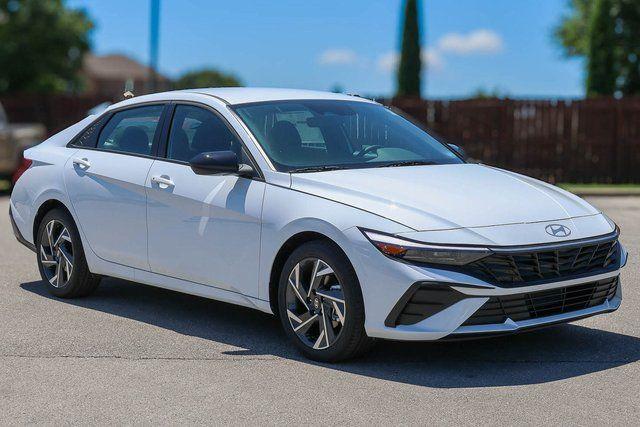 New 2026 Hyundai ELANTRA SEL Sport