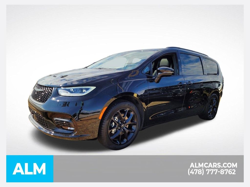 New 2026 Chrysler Pacifica Limited