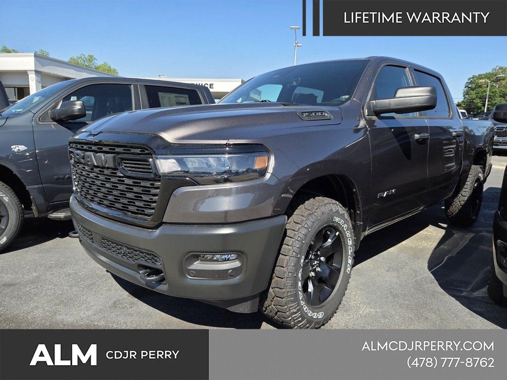 New 2026 RAM 1500 Warlock Crew Cab 4x4 5'7' Box