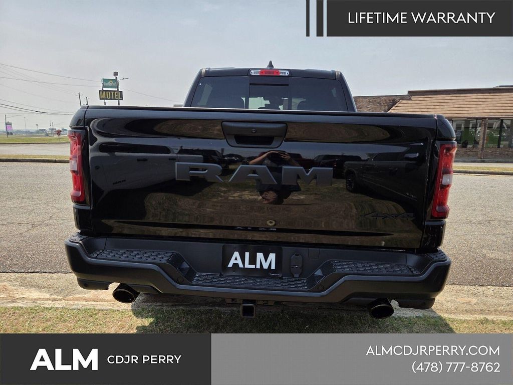 صورة مصغرة 13 لـ 2026 RAM 1500 WARLOCK CREW CAB 4X4 5'7' BOX