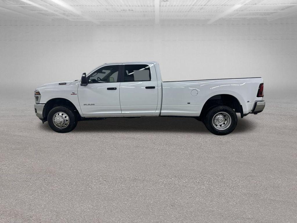 صورة 7 لـ 2026 RAM 3500 BIG HORN CREW CAB 4X4 8' BOX
