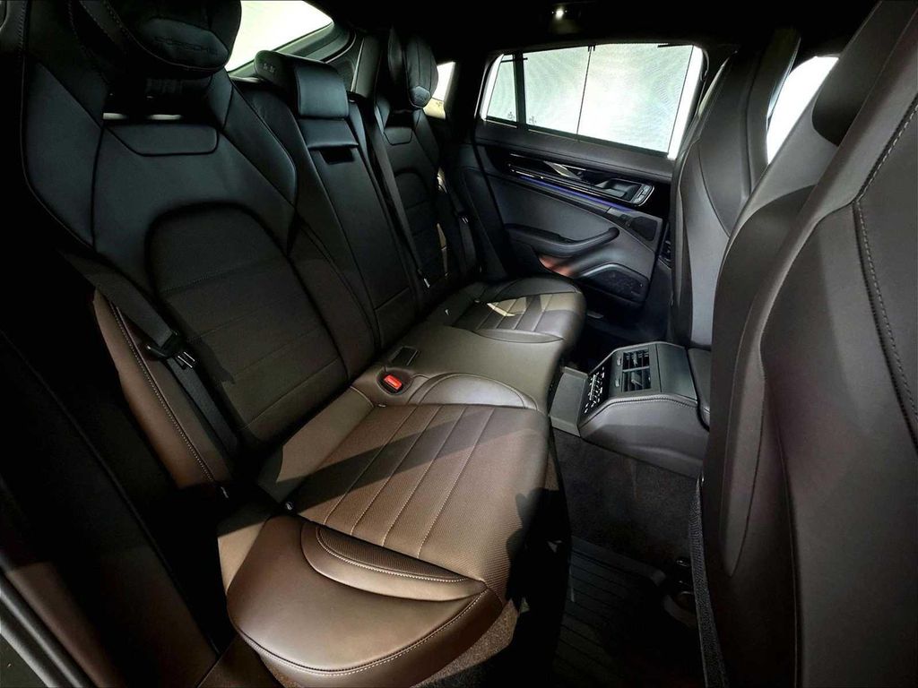 2026 Porsche PANAMERA 4 缩略图 29