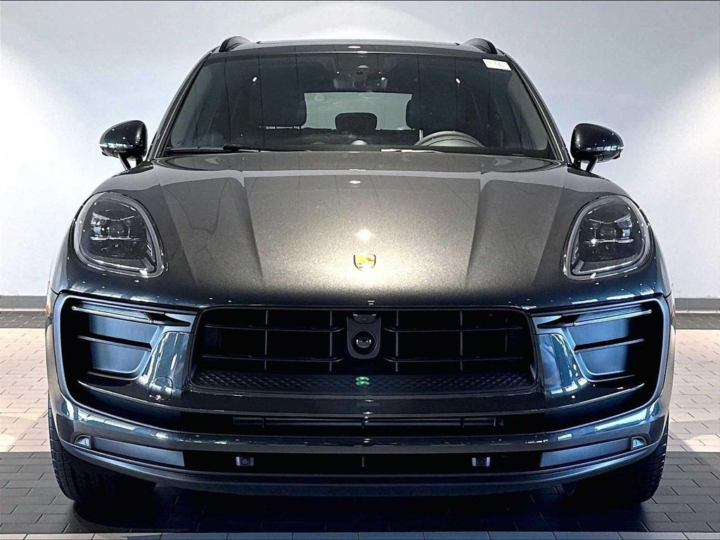 صورة 10 لـ 2026 Porsche MACAN