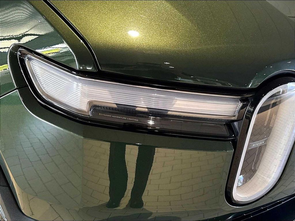 2025 Rivian R1S ADVENTURE 照片 12