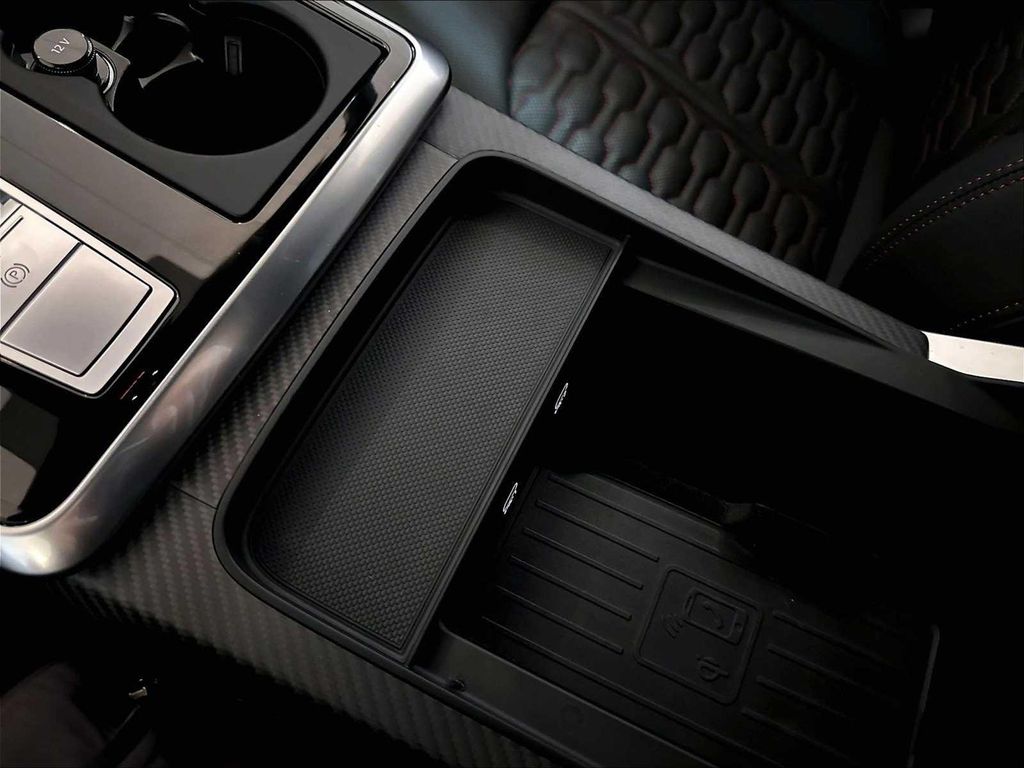 2024 AUDI RS Q8 4.0T thumbnail 26