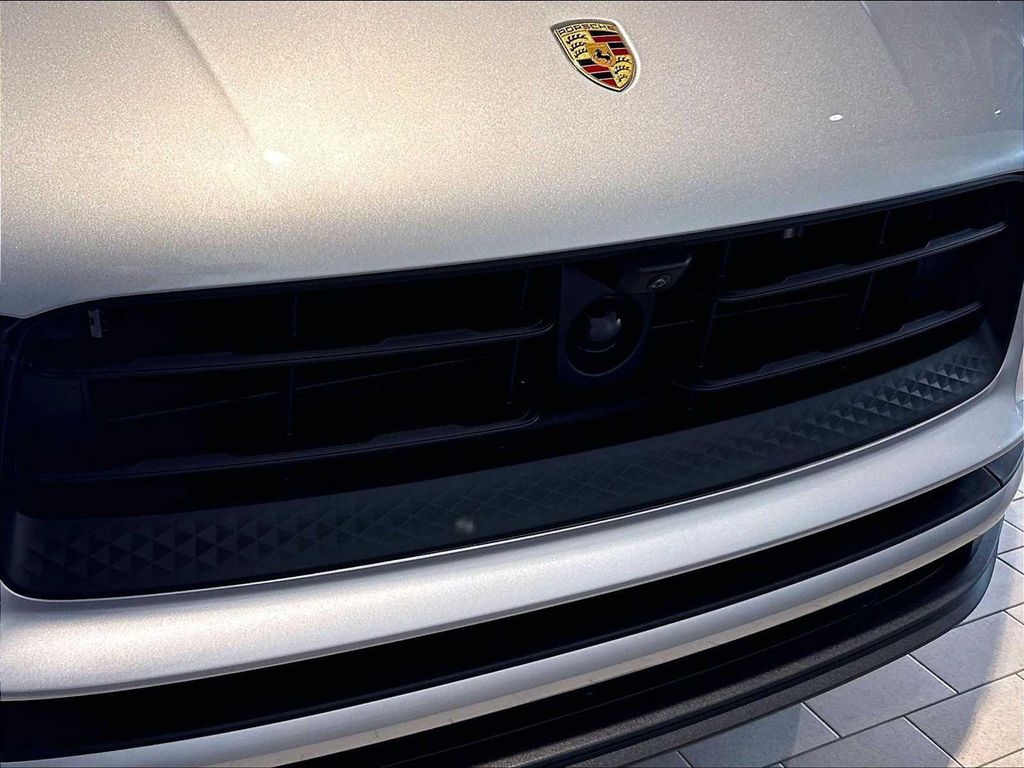 صورة مصغرة 30 لـ 2026 Porsche MACAN