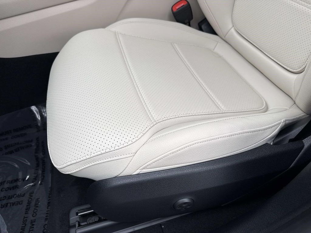 2026 Mercedes-BENZ GLC 缩略图 26