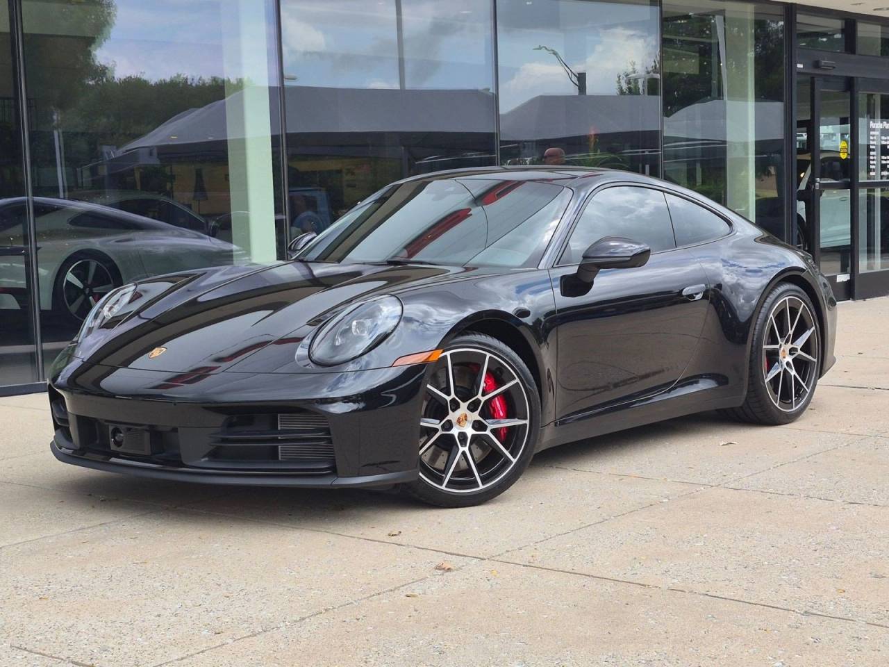 صورة 1 لـ 2026 Porsche 911