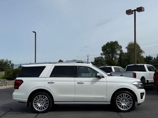 2022 FORD EXPEDITION PLATINUM photo 2