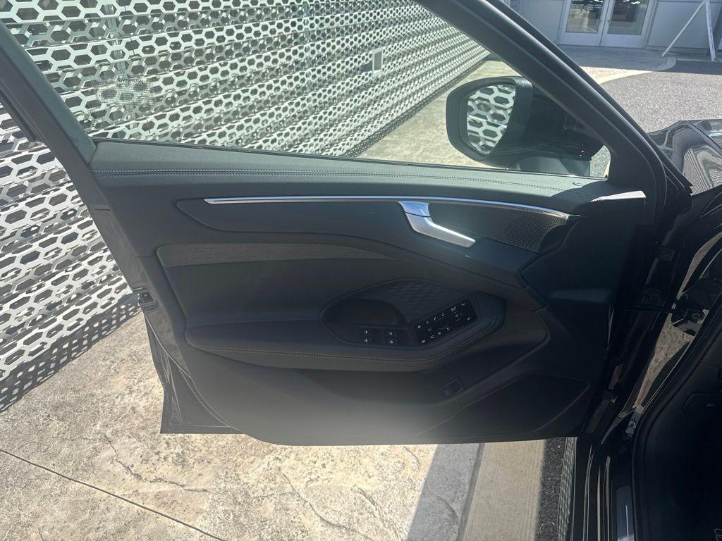 2026 AUDI A6 PREMIUM 缩略图 12