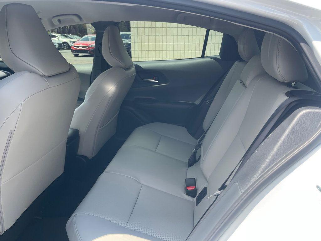 صورة مصغرة 13 لـ 2026 Toyota PRIUS XLE