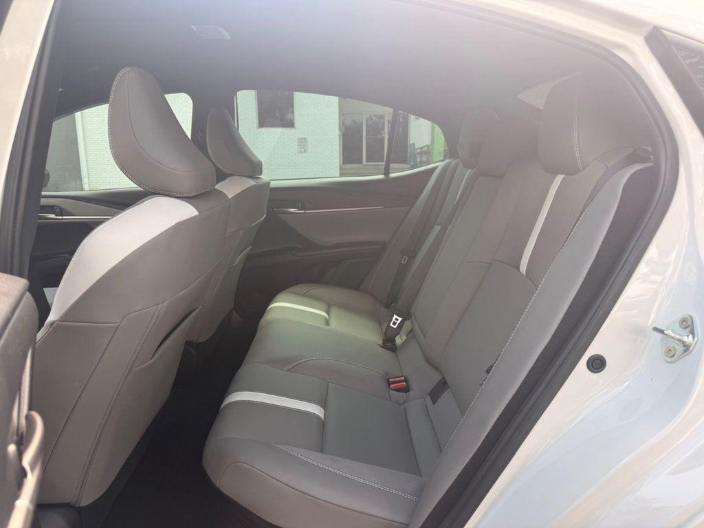 2025 Toyota CAMRY SE — миниатюра 13