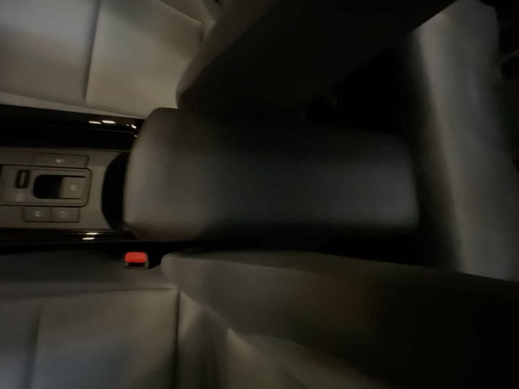صورة مصغرة 21 لـ 2026 Toyota PRIUS LE