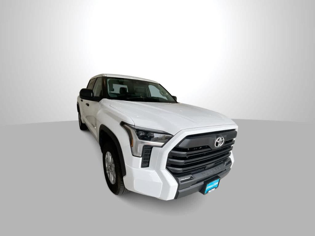 TOYOTA TUNDRA - 2
