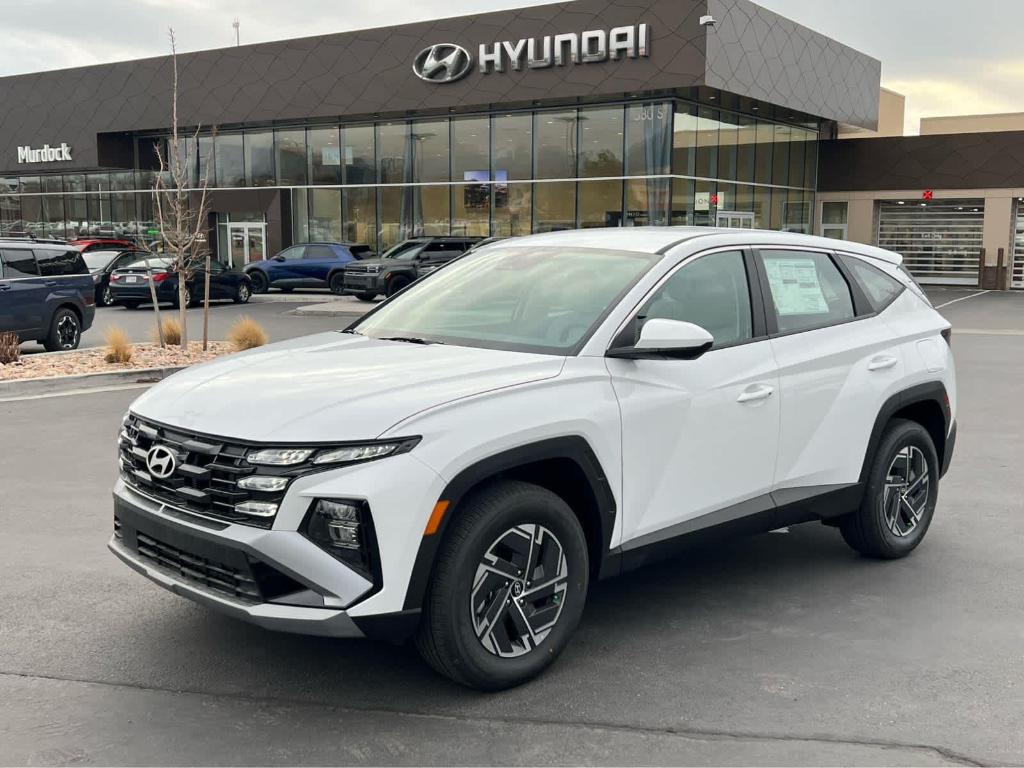 New 2026 Hyundai TUCSON Hybrid Blue SE