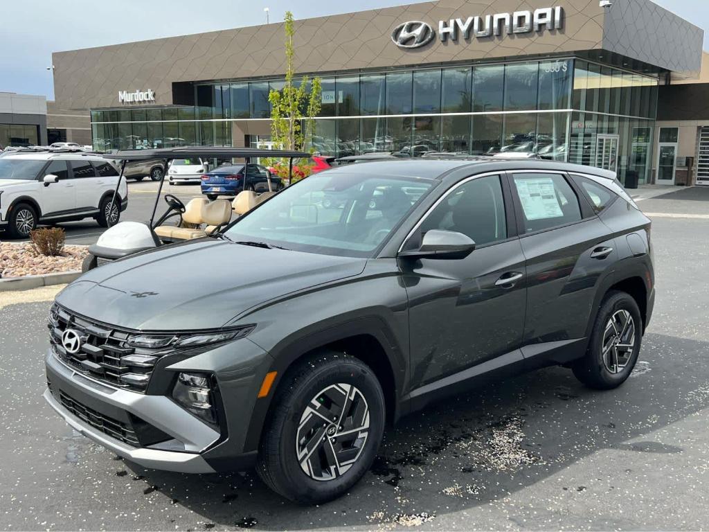 New 2026 Hyundai TUCSON Hybrid Blue SE