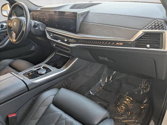 صورة مصغرة 24 لـ 2025 BMW X5 SDRIVE40I