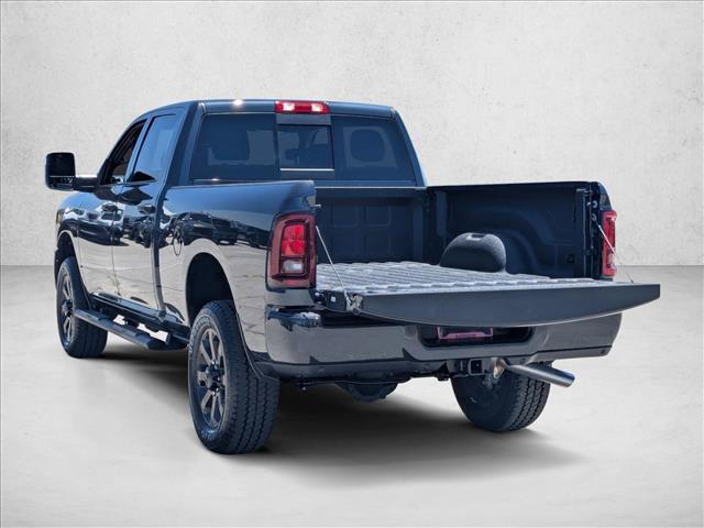 صورة 9 لـ 2026 RAM 2500 BLACK EXPRESS CREW CAB 4X4 6'4' BOX