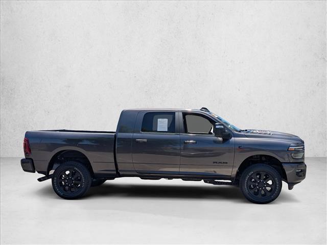 صورة 4 لـ 2026 RAM 2500 LARAMIE MEGA CAB 4X4 6'4' BOX